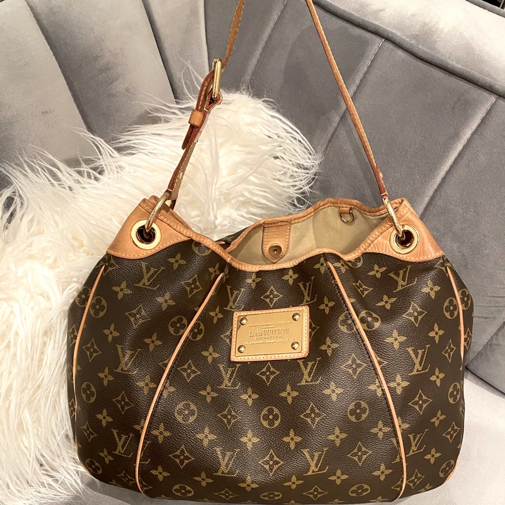 *SOLD* Authentic Louis Vuitton Galleria PM